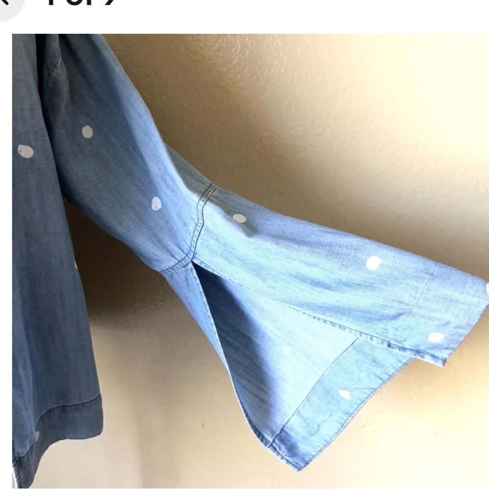 Anthropologie Cloth & Stone polka dot chambray top, slit bell sleeves tie back M - Picture 7 of 8